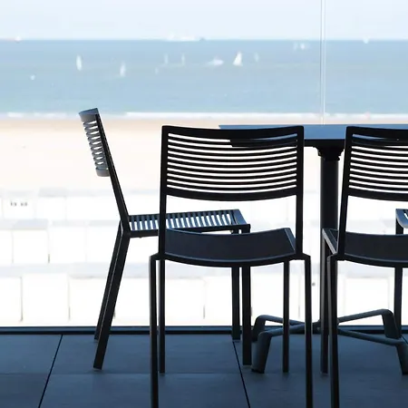 Seven Fifty Sea View * קנוקה-הייסט